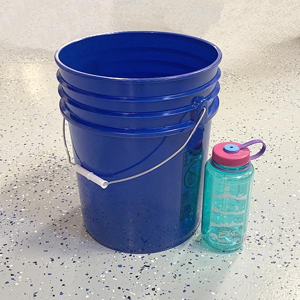 Plastic Bucket (5 gallon)