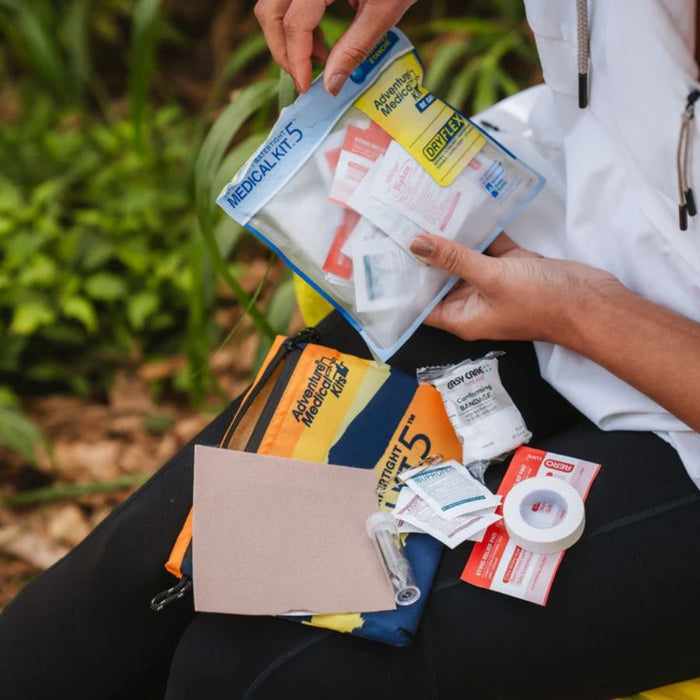 AMK First Aid Kit Ultralight & Watertight .5 MEDICAL KIT ADVENTURE MEDICAL KITS